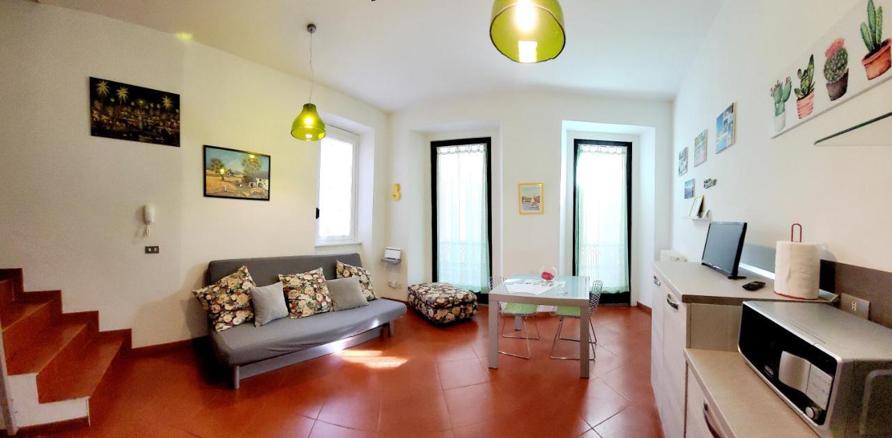 Appartement Le 5 vie à Verbania Extérieur photo